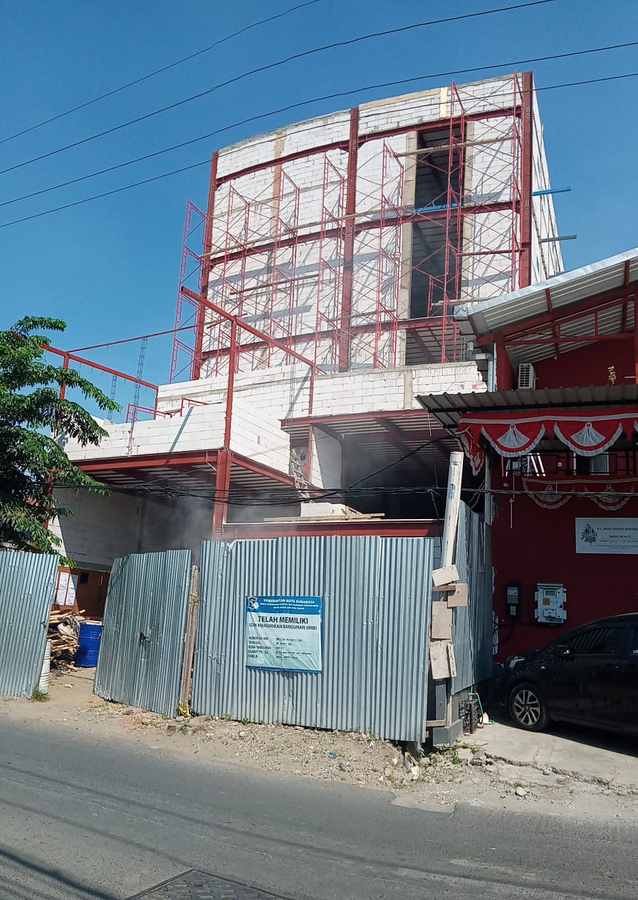 On Progres Pembangunan Gudang 5 Lantai di PT. JAVA VAPOR INDONESIA-SURABAYA
